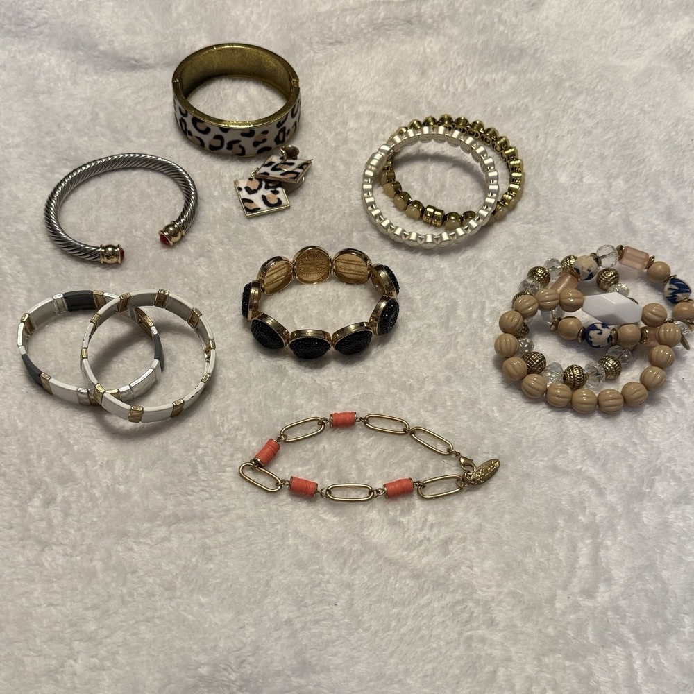 Plunder‎ Jewelry Lot 11 Bracelets-1 Pair Of Matching Earrings